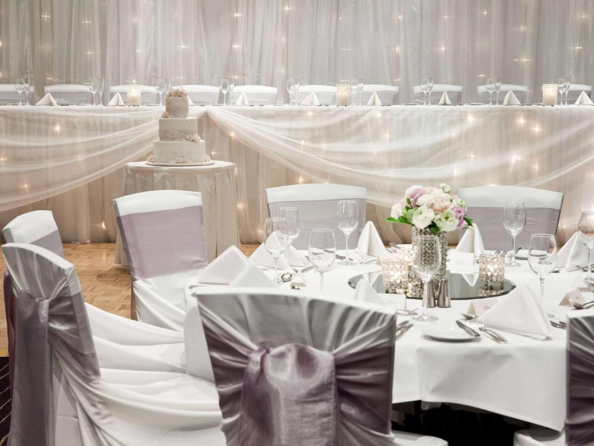 Pullman Sydney Hyde Park Hotel Екстериор снимка A wedding reception