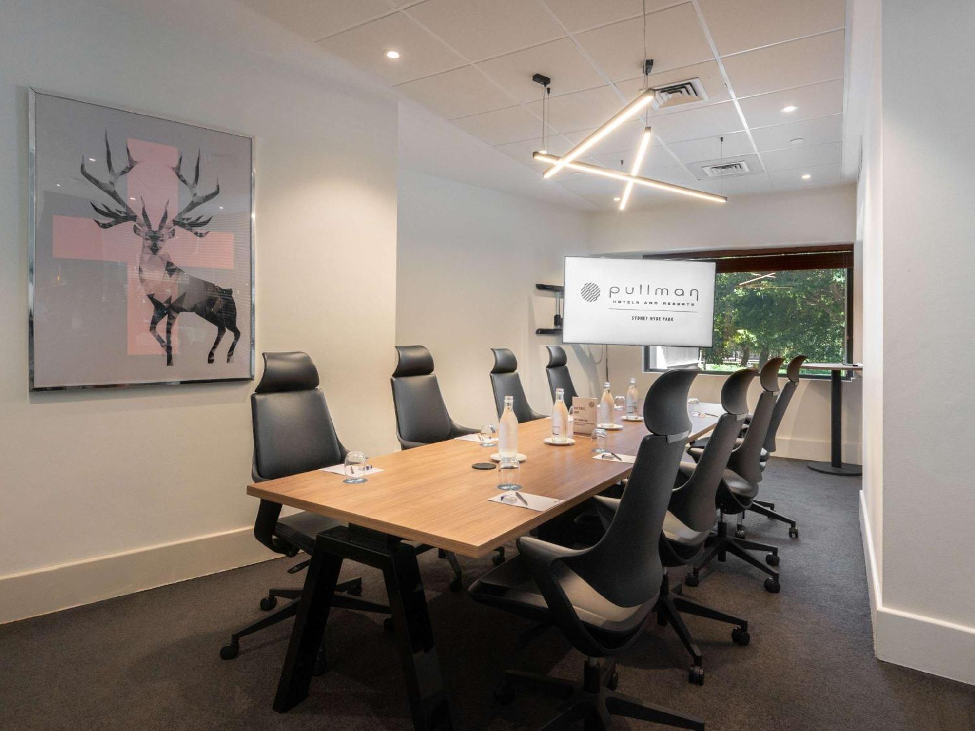 Pullman Sydney Hyde Park Hotel Екстериор снимка Boardroom at the Pullman Hotel, Adelaide