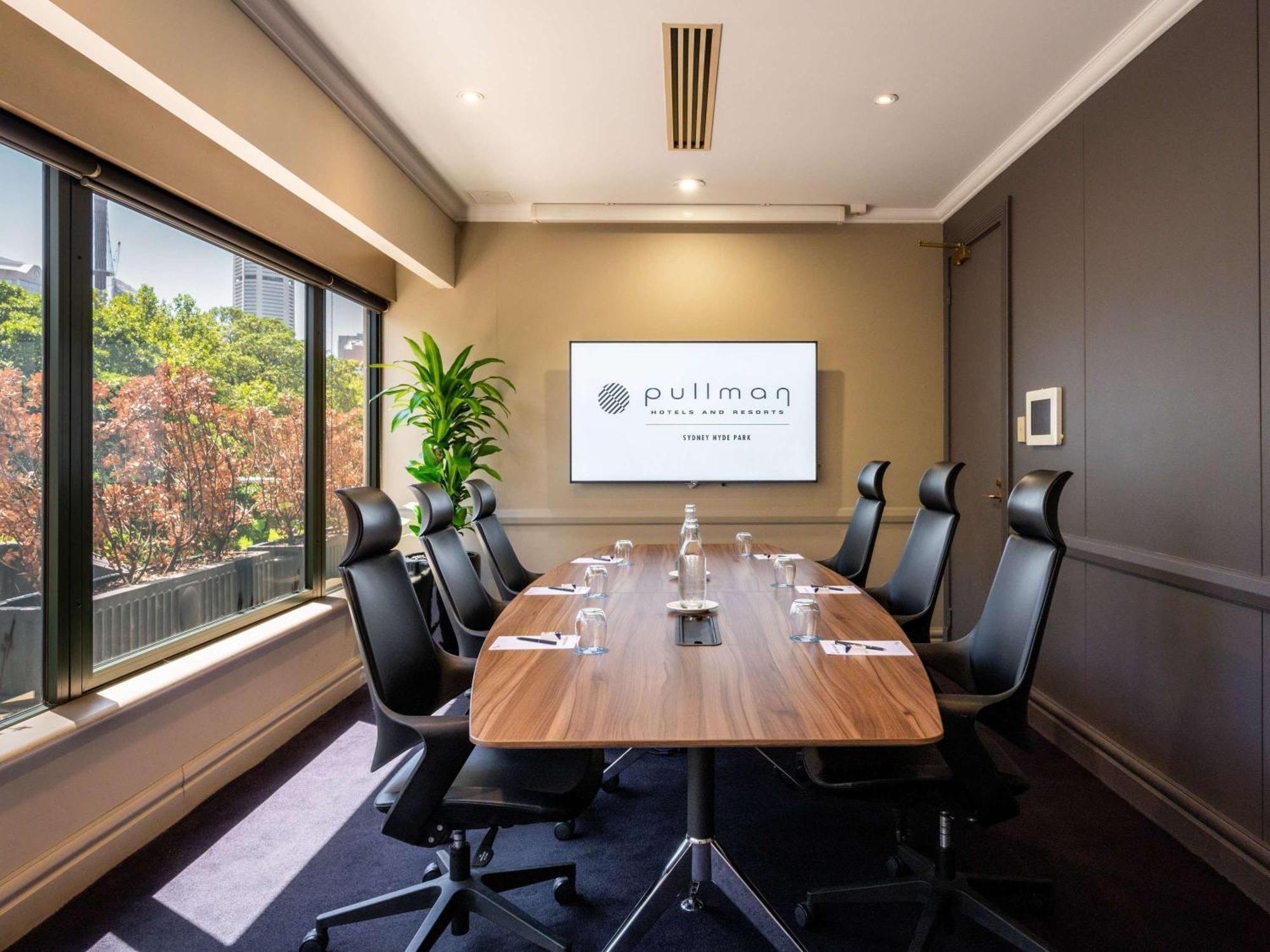 Pullman Sydney Hyde Park Hotel Екстериор снимка Boardroom at Pullman Melbourne on Swanston