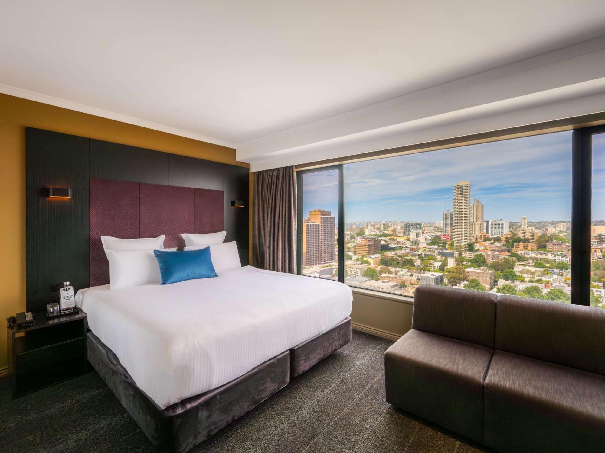 Pullman Sydney Hyde Park Hotel Екстериор снимка A room at the hotel