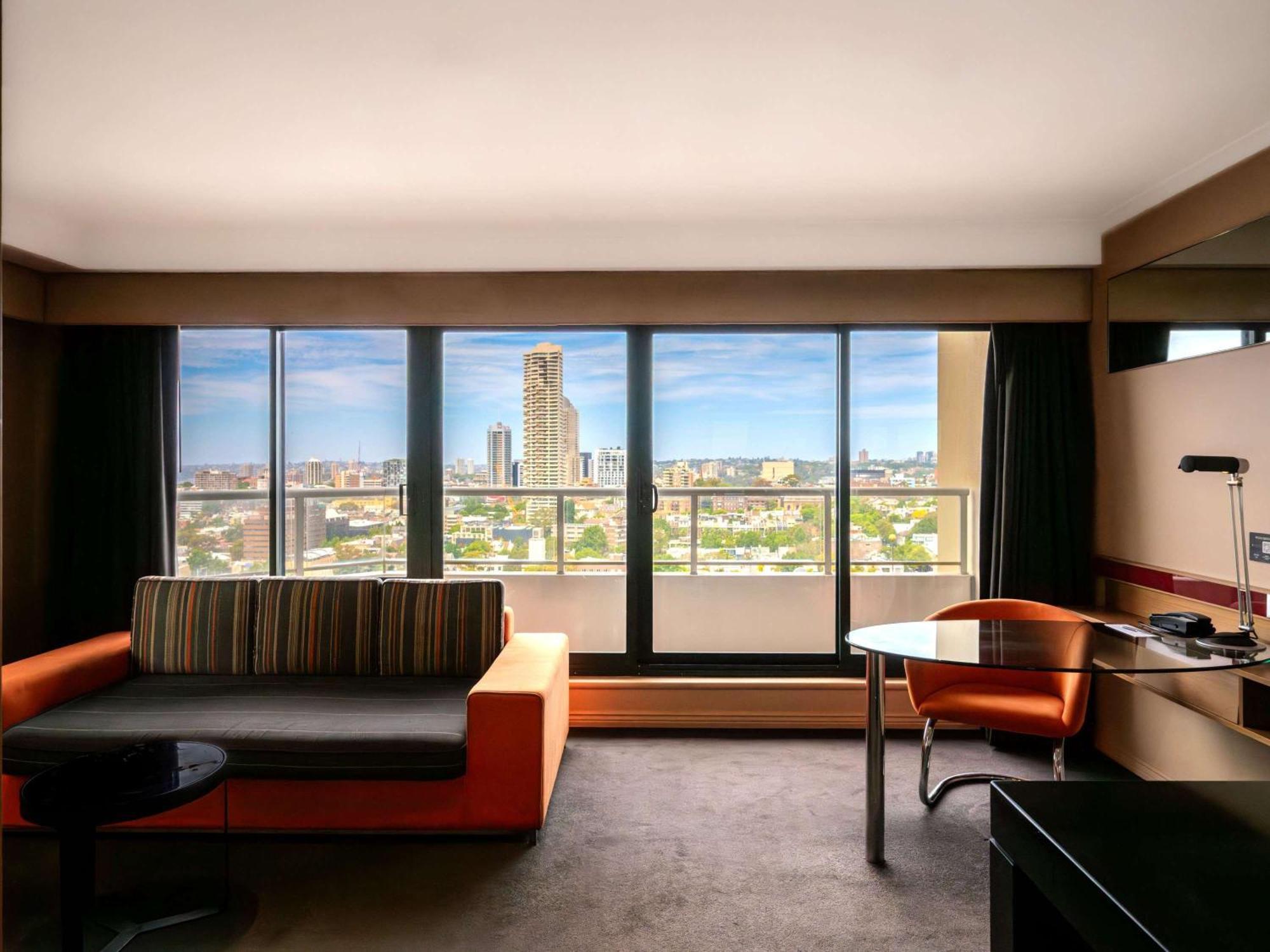 Pullman Sydney Hyde Park Hotel Екстериор снимка A room at the hotel