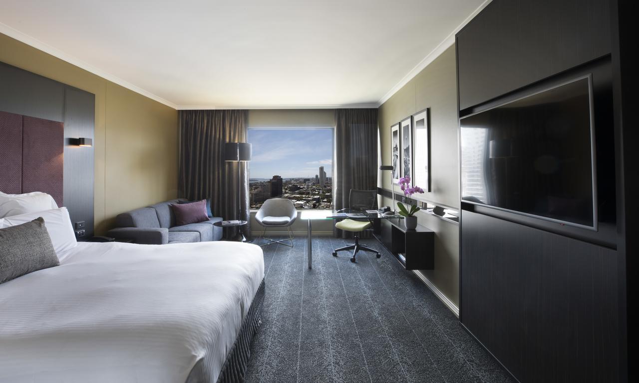 Pullman Sydney Hyde Park Hotel Екстериор снимка A room at the hotel